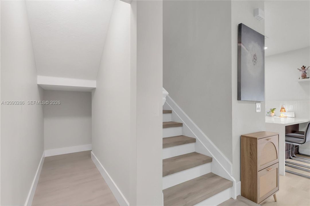 For Sale: $459,999 (3 beds, 2 baths, 1483 Square Feet)