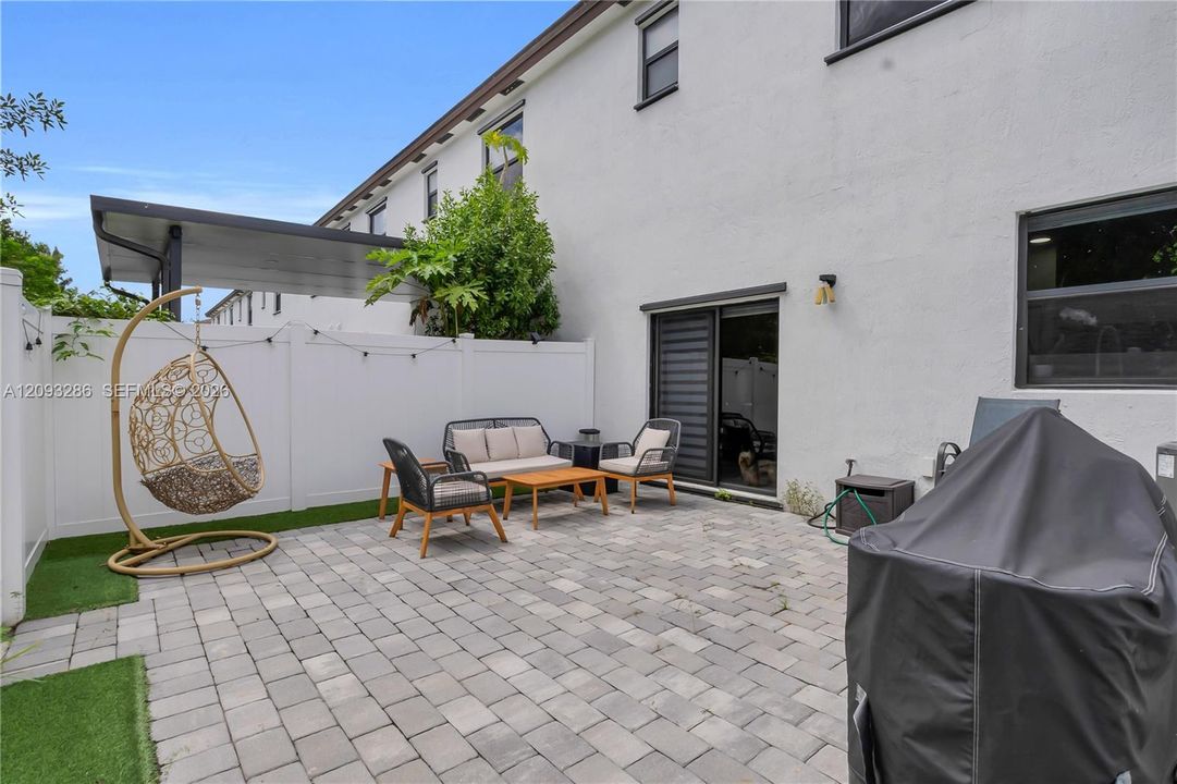 For Sale: $459,999 (3 beds, 2 baths, 1483 Square Feet)