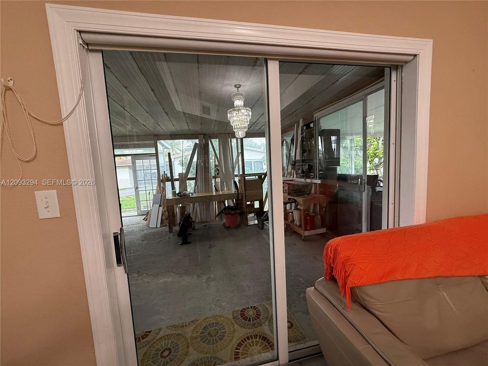 En Venta: $580,000 (4 camas, 2 baños, 1666 Pies cuadrados)