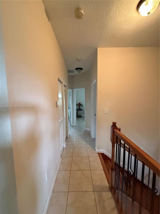 En Venta: $580,000 (4 camas, 2 baños, 1666 Pies cuadrados)