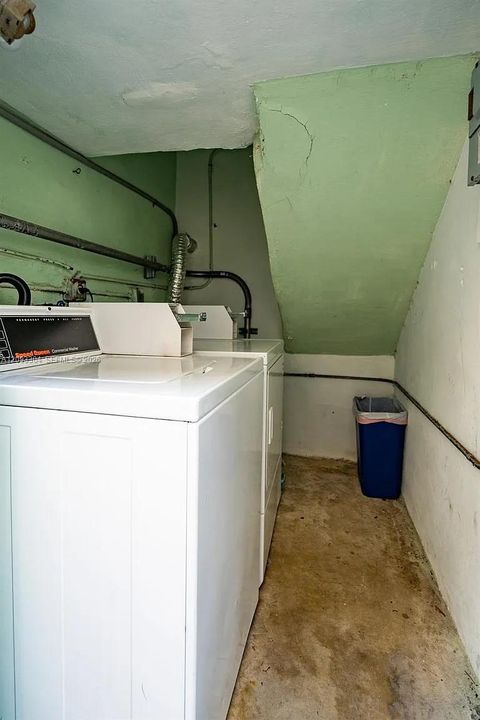 В аренду: $1,700 (0 спален, 1 ванн, 5018 Квадратных фут)
