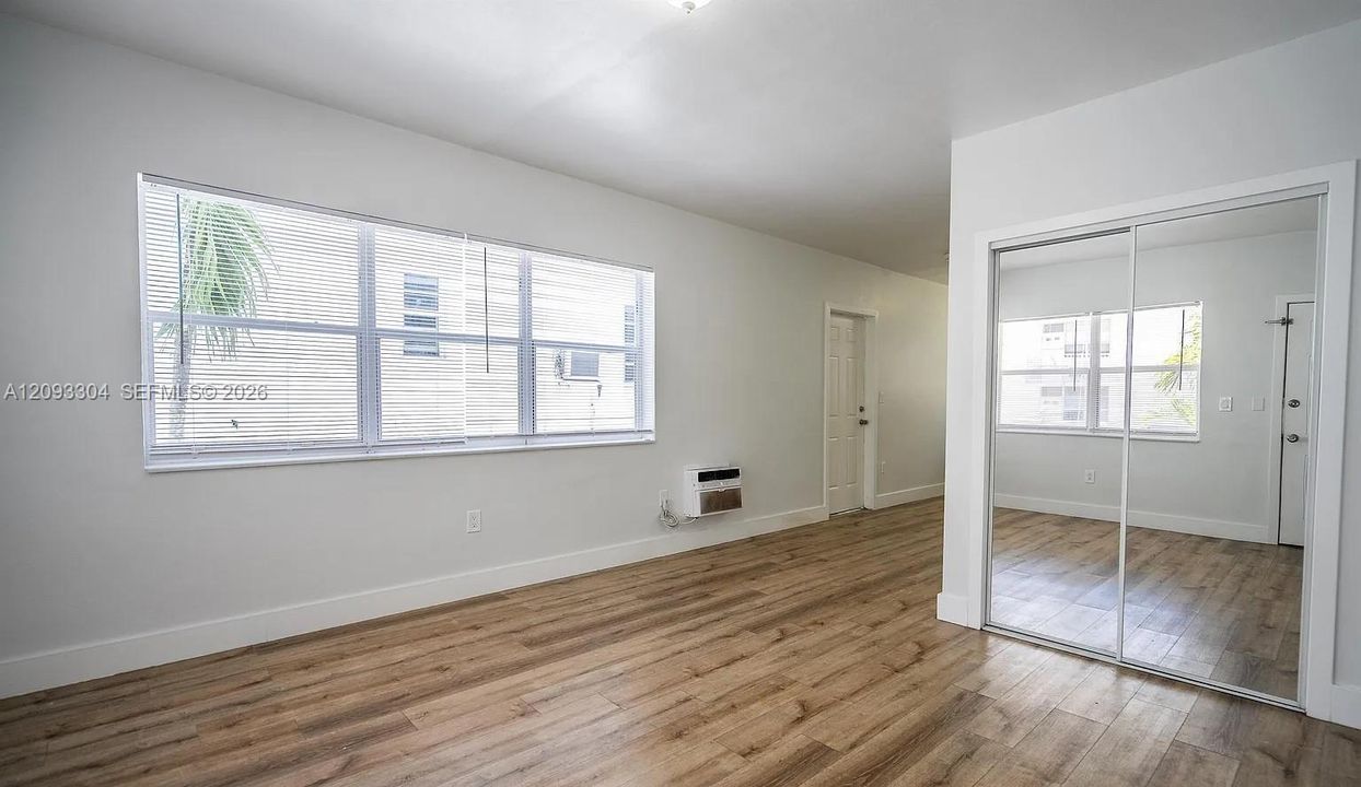 В аренду: $1,700 (0 спален, 1 ванн, 5018 Квадратных фут)