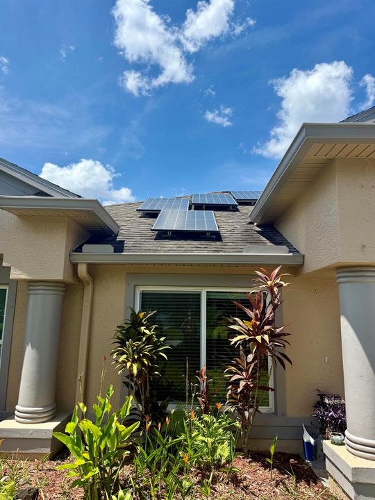 solar panels v