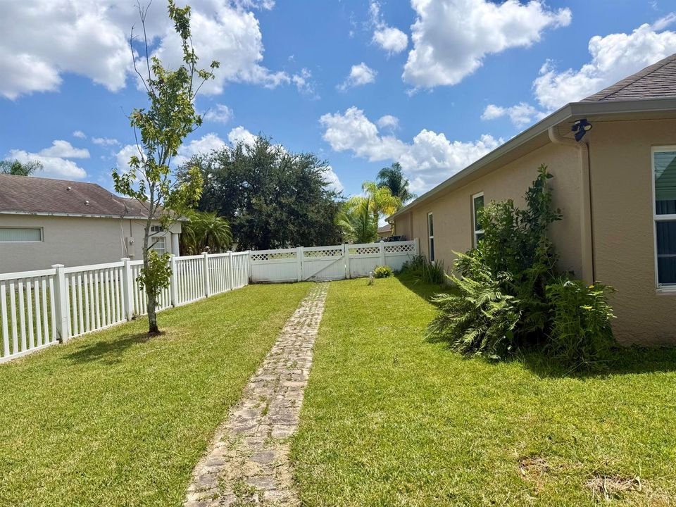 backyard side h