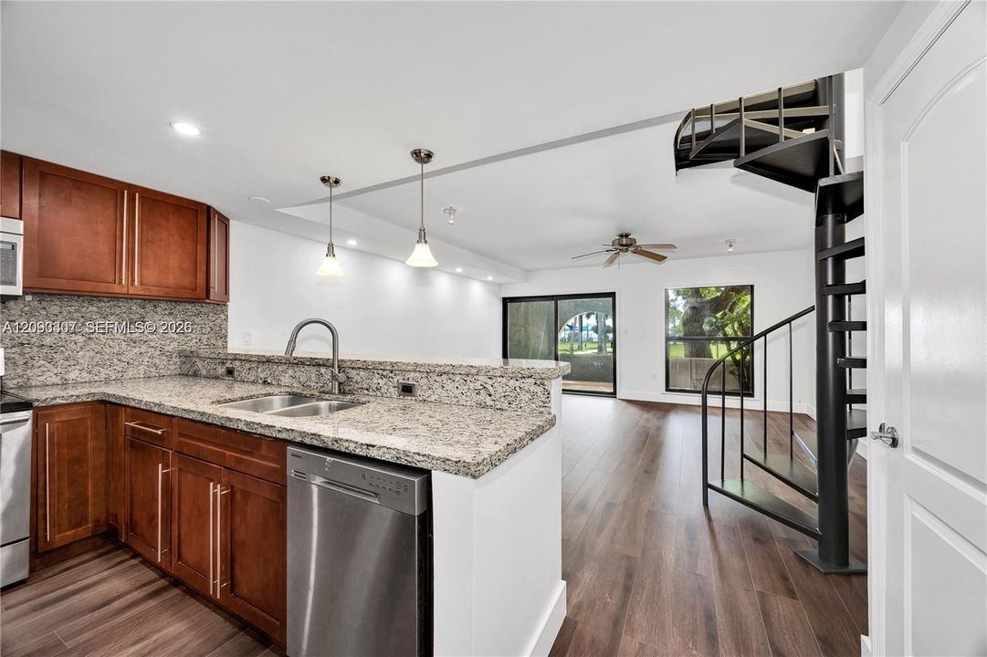 For Rent: $4,000 (2 beds, 3 baths, 1299 Square Feet)