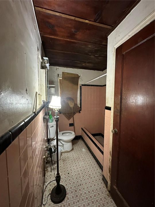 На продажу: $350,000 (1 спален, 1 ванн, 600 Квадратных фут)
