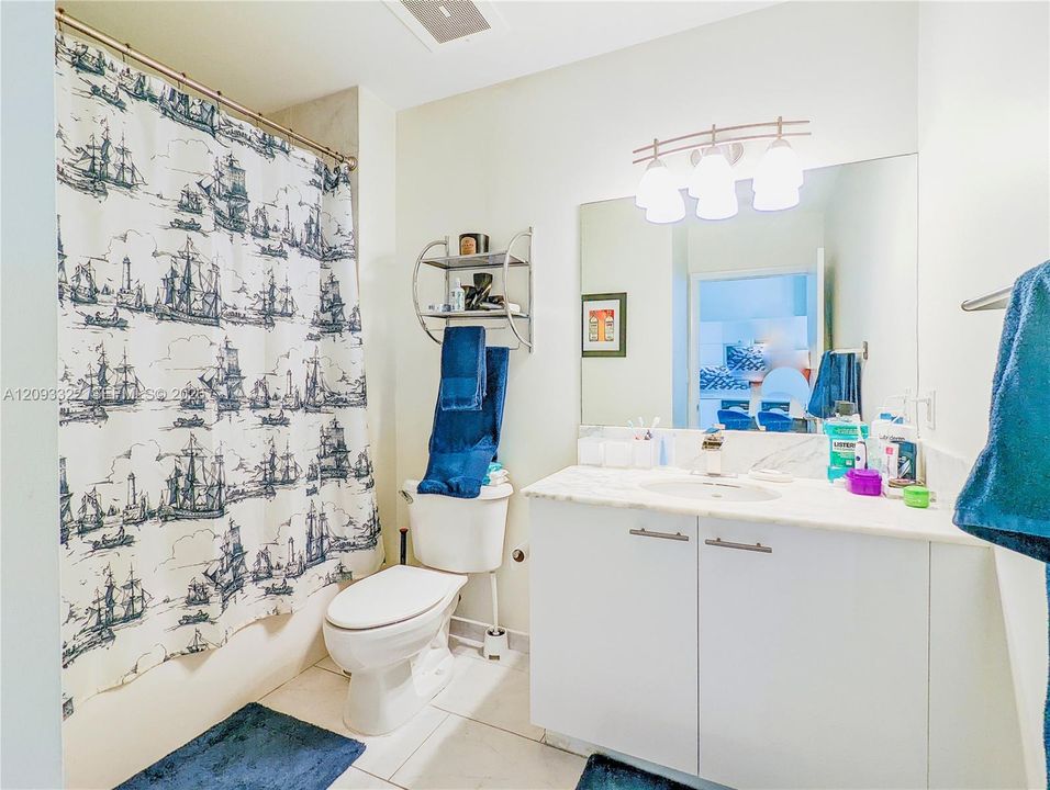 For Rent: $2,750 (1 beds, 1 baths, 651 Square Feet)