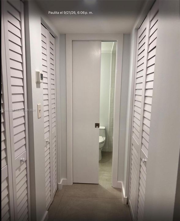 For Rent: $2,000 (1 beds, 1 baths, 712 Square Feet)