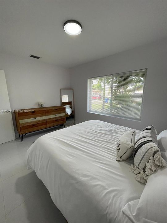В аренду: $3,200 (2 спален, 1 ванн, 944 Квадратных фут)