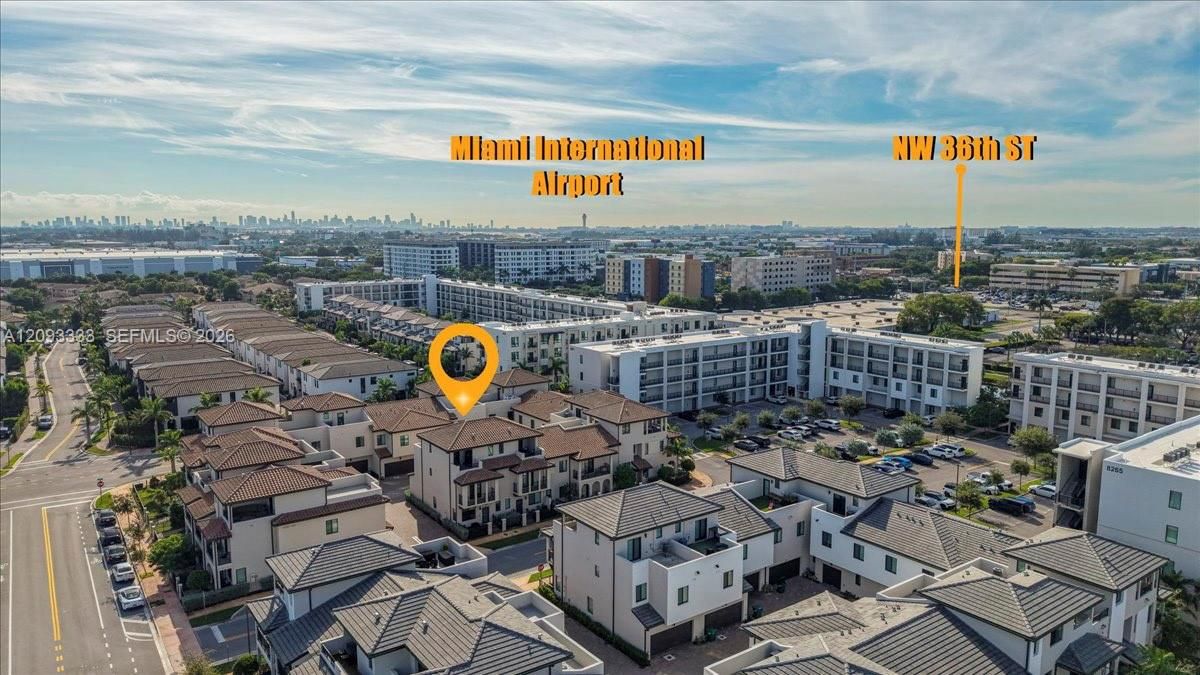 En Venta: $920,000 (4 camas, 2 baños, 2163 Pies cuadrados)