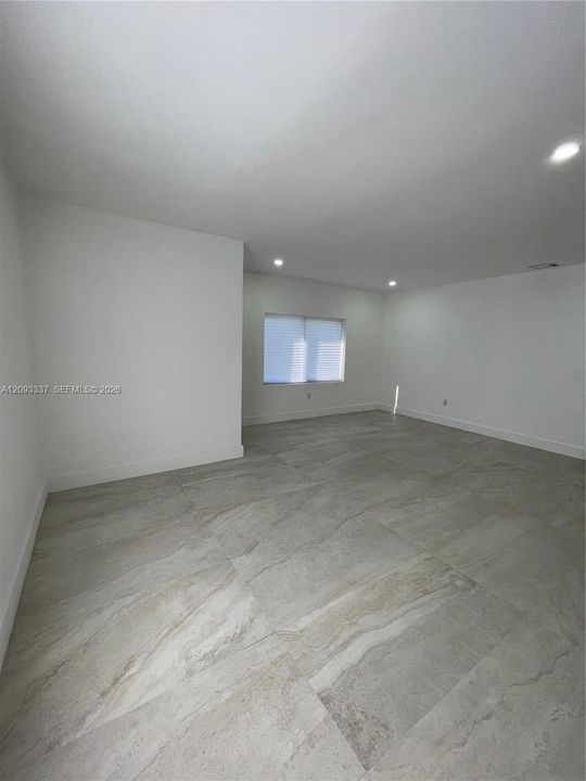 For Rent: $3,400 (3 beds, 2 baths, 1292 Square Feet)