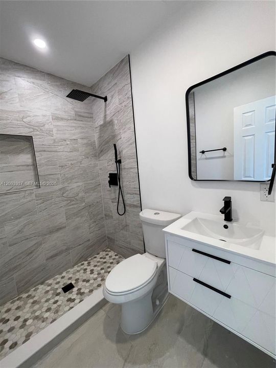 For Rent: $3,400 (3 beds, 2 baths, 1292 Square Feet)