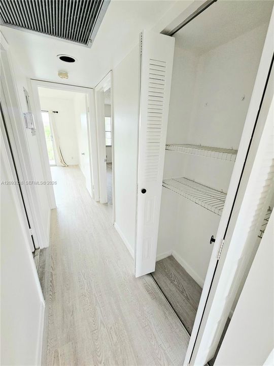 В аренду: $1,900 (2 спален, 2 ванн, 1044 Квадратных фут)