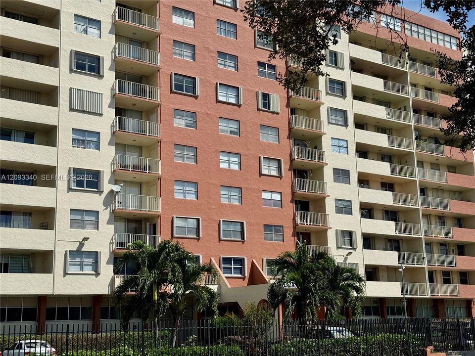 En Renta: $2,200 (2 camas, 2 baños, 1006 Pies cuadrados)