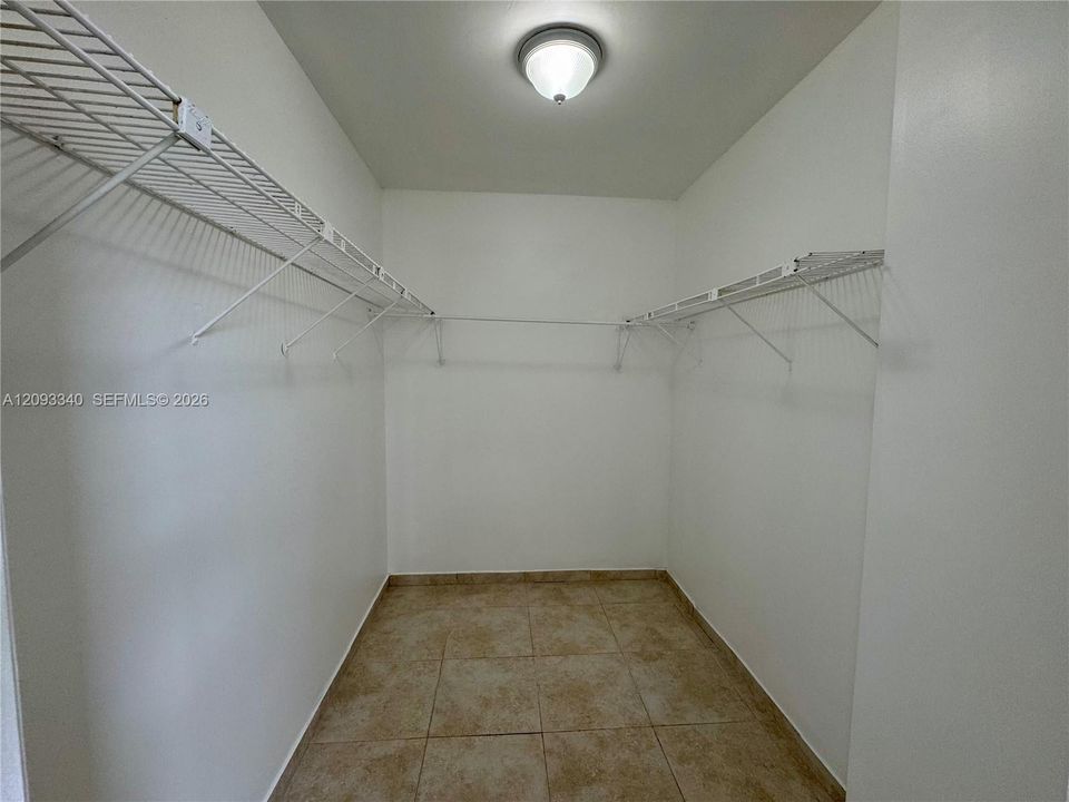 En Renta: $2,200 (2 camas, 2 baños, 1006 Pies cuadrados)