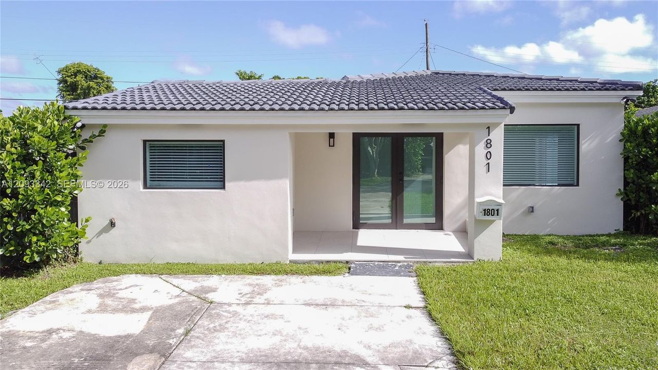 For Rent: $4,000 (3 beds, 2 baths, 1056 Square Feet)