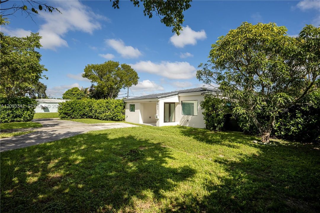 For Rent: $4,000 (3 beds, 2 baths, 1056 Square Feet)
