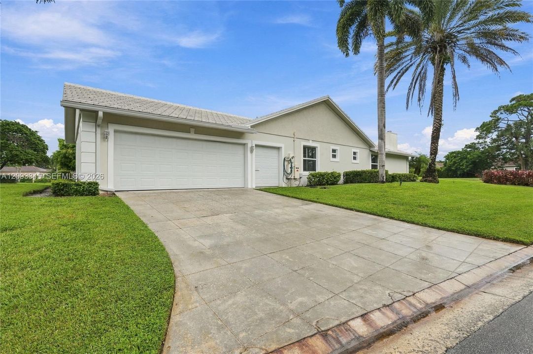 En Venta: $1,479,000 (4 camas, 3 baños, 3322 Pies cuadrados)