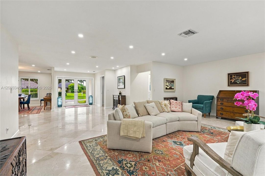 En Venta: $1,479,000 (4 camas, 3 baños, 3322 Pies cuadrados)