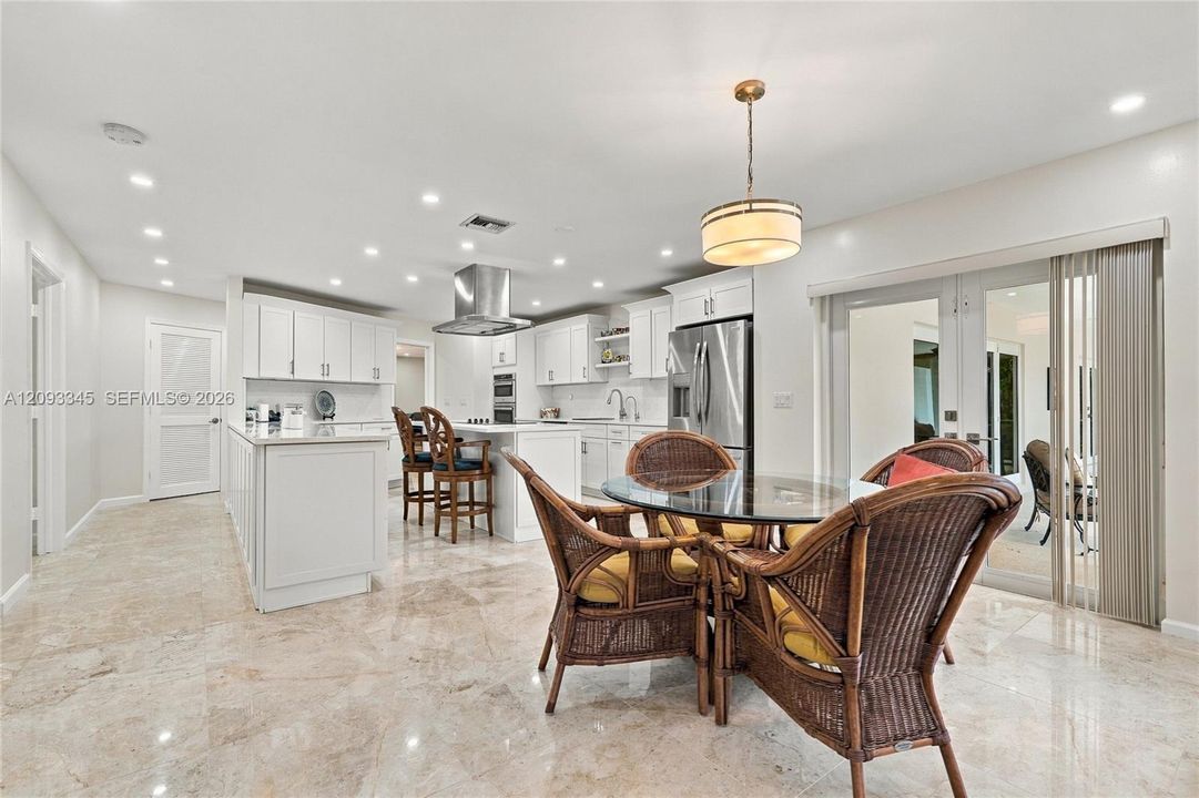 En Venta: $1,479,000 (4 camas, 3 baños, 3322 Pies cuadrados)