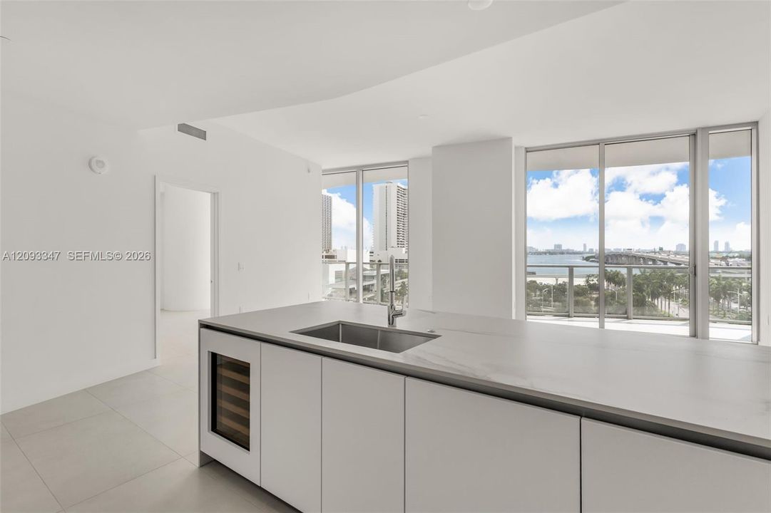 Biscayne Bay, Museum Park and causeway views from 1400 Biscayne Blvd