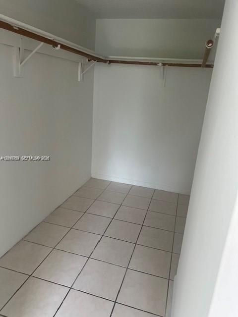 For Sale: $360,000 (2 beds, 2 baths, 871 Square Feet)