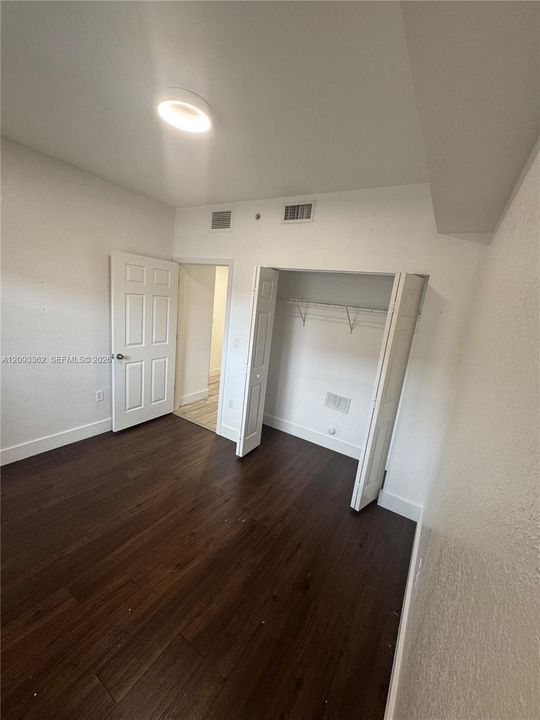 В аренду: $2,800 (3 спален, 2 ванн, 1207 Квадратных фут)