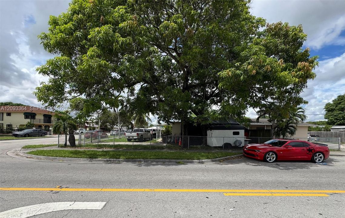 For Sale: $790,000 (0 beds, 0 baths, 1586 Square Feet)