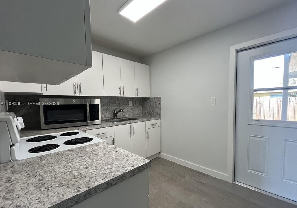 For Sale: $790,000 (0 beds, 0 baths, 1586 Square Feet)