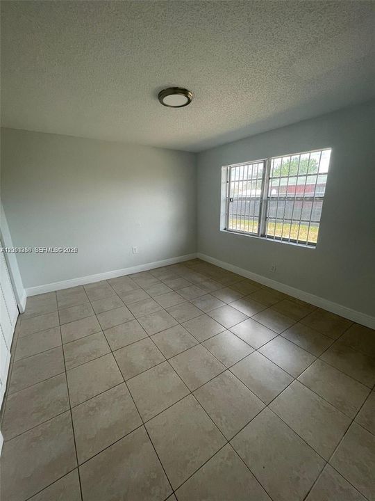 For Rent: $3,000 (3 beds, 2 baths, 2061 Square Feet)