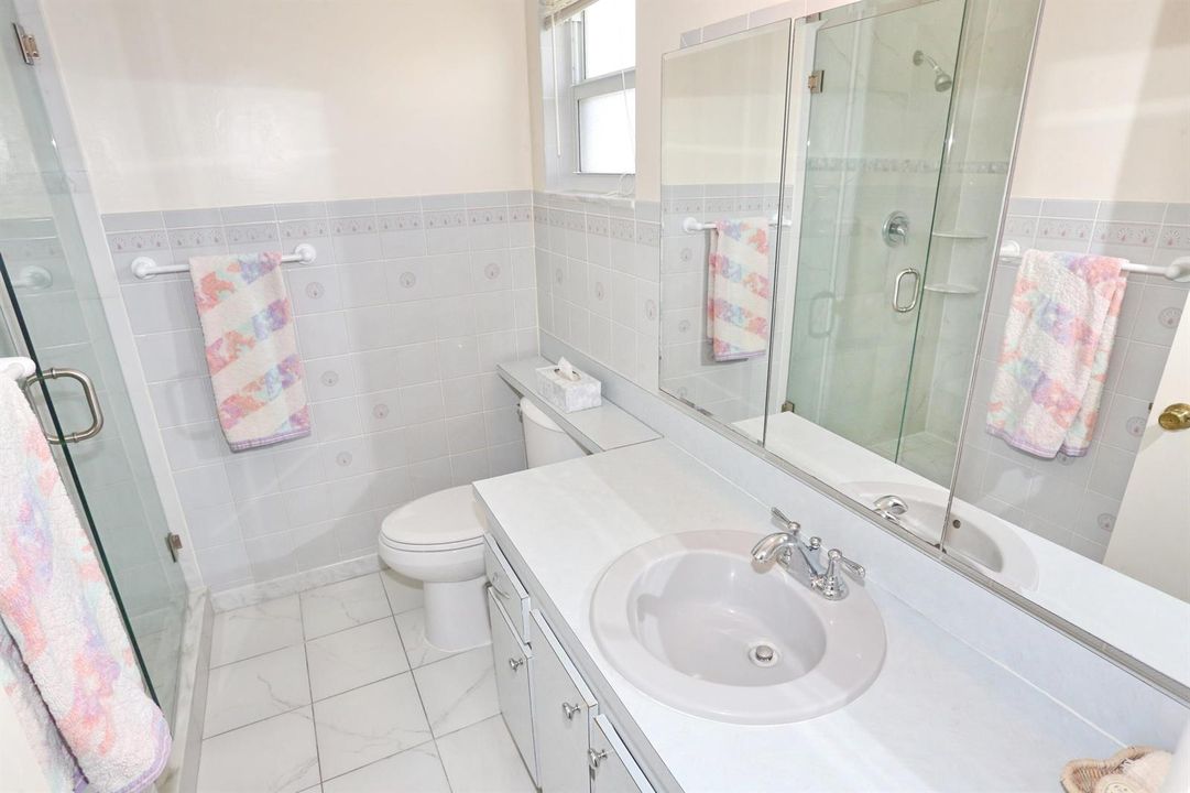 029-017-Master Bathroom-4200x2800