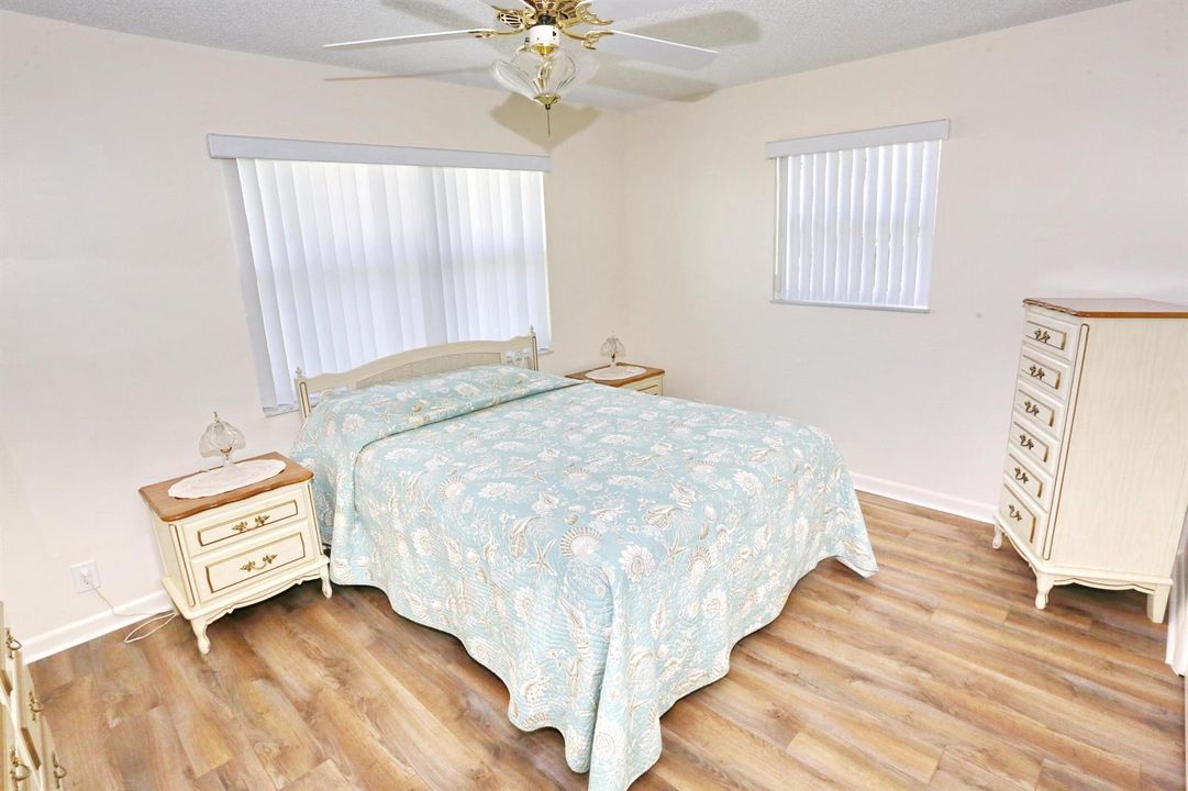 021-001-Bedroom 1-4200x2800