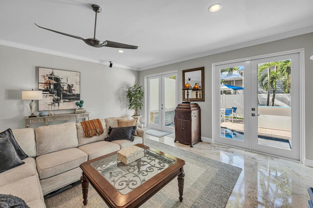 1419 NE 4TH PL-16