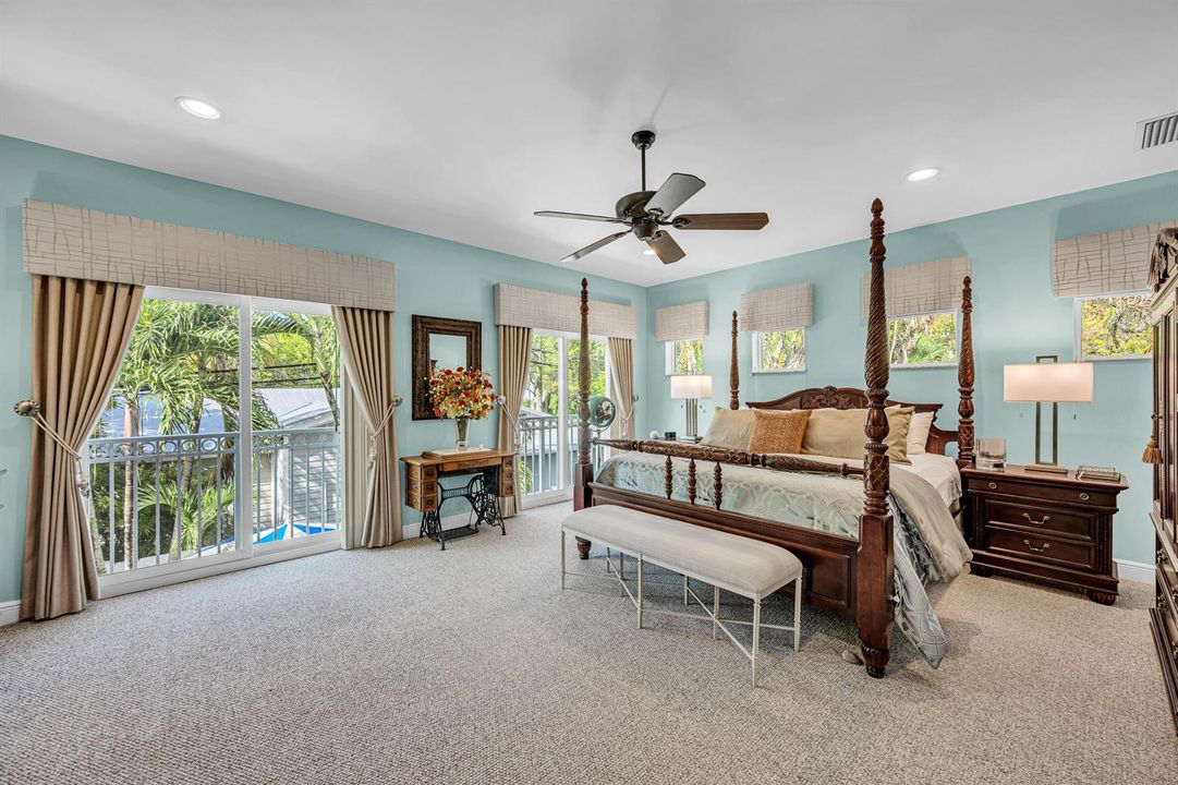 1419 NE 4TH PL-37 (1)