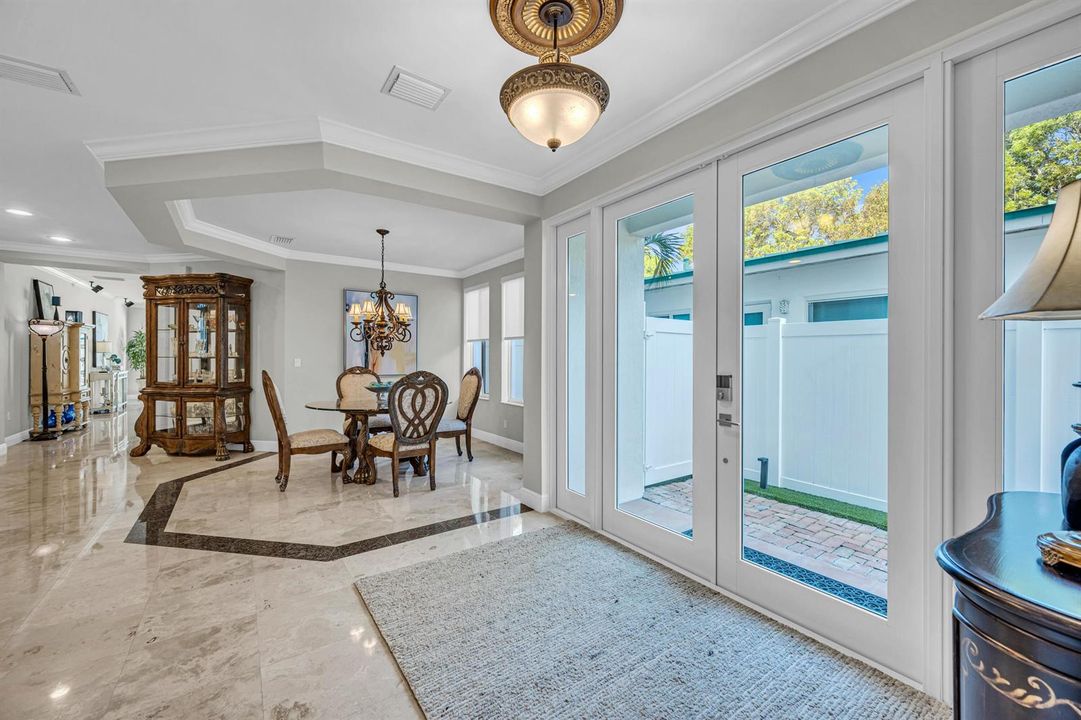 1419 NE 4TH PL-5