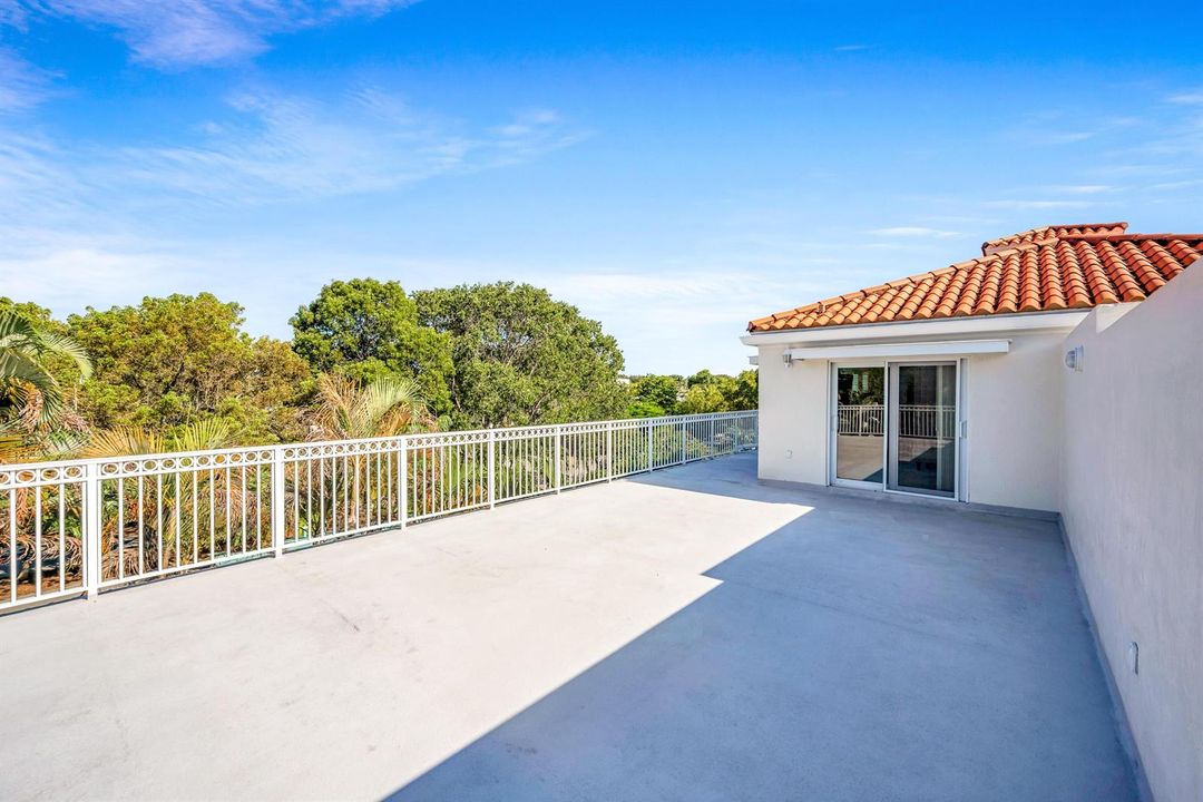 1419 NE 4TH PL-59