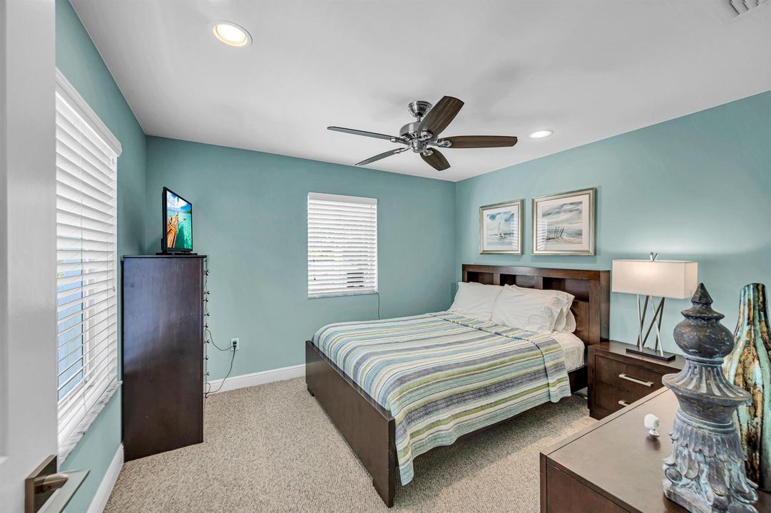 1419 NE 4TH PL-62