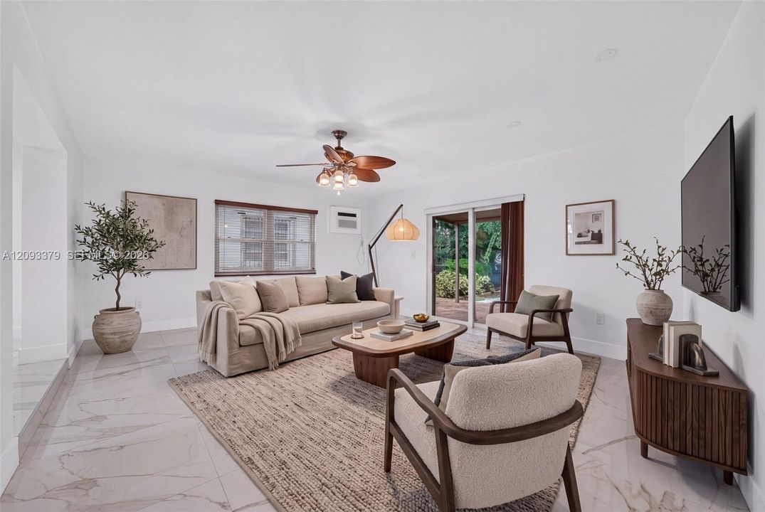 En Renta: $3,850 (3 camas, 2 baños, 1911 Pies cuadrados)