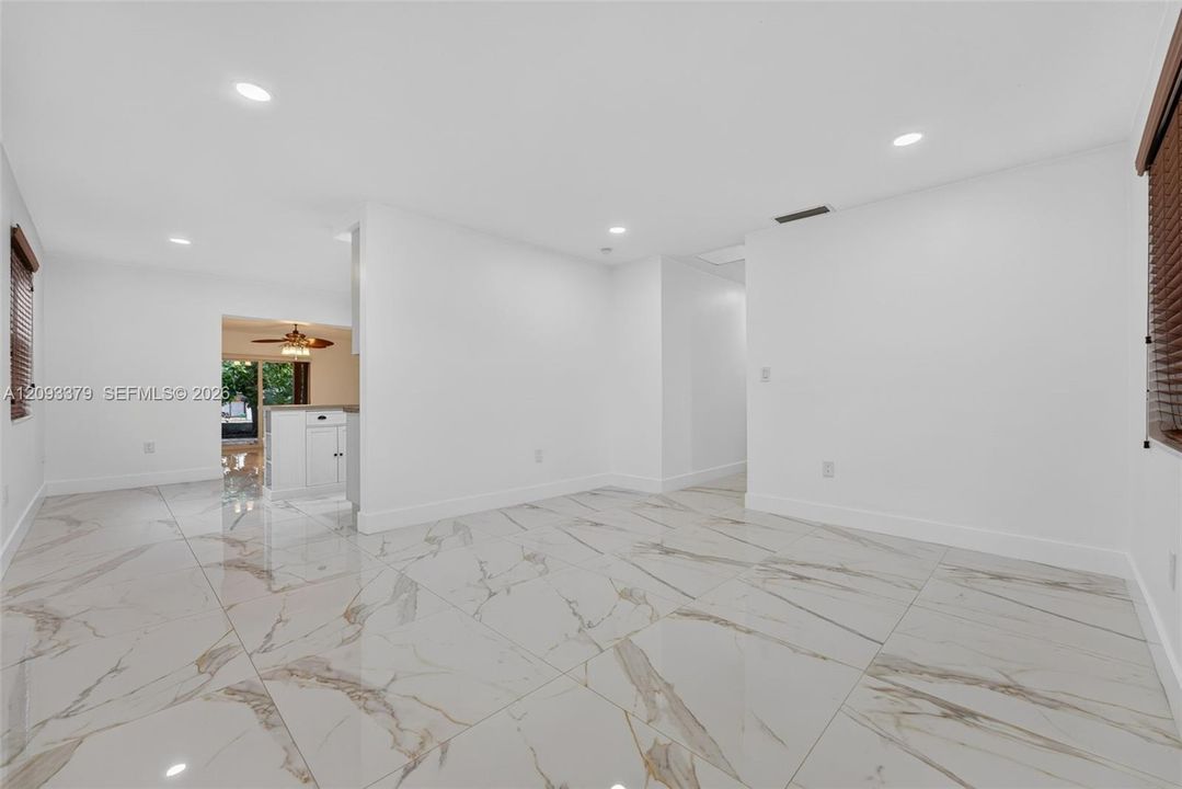 En Renta: $3,850 (3 camas, 2 baños, 1911 Pies cuadrados)