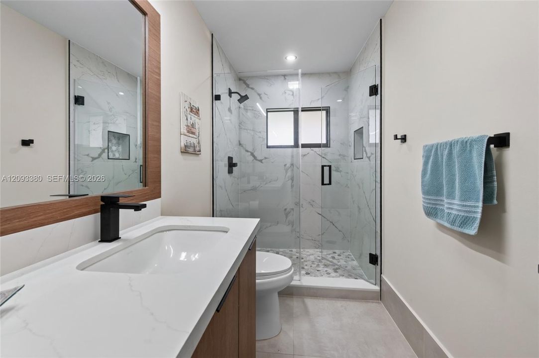 2nd bathroom