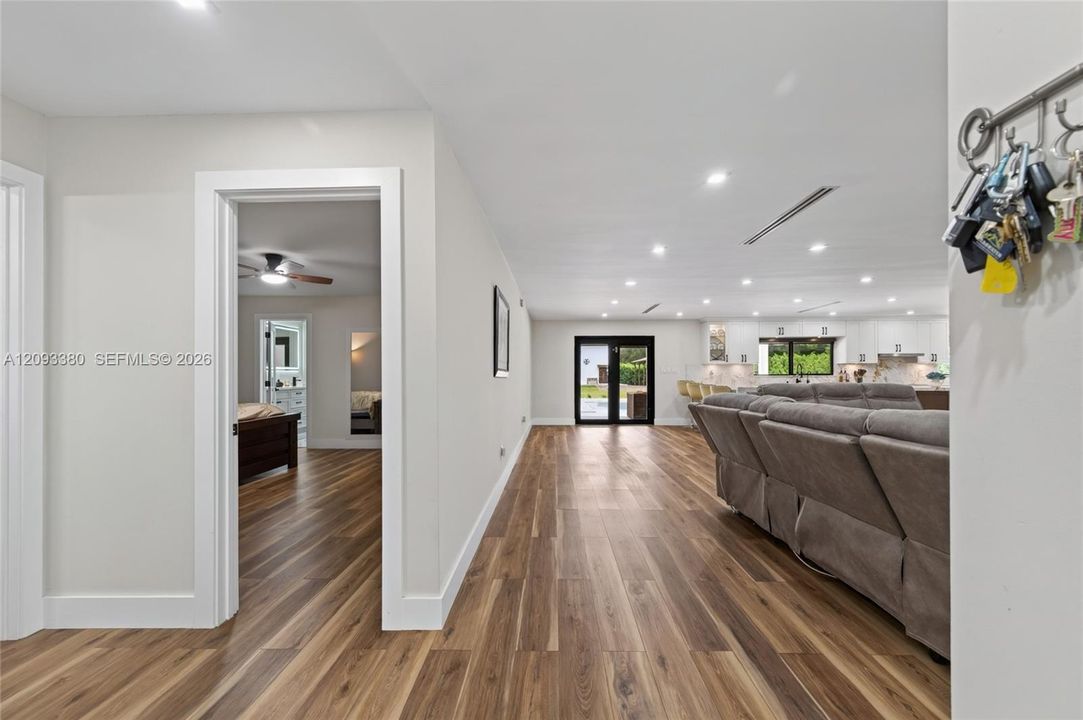 For Sale: $1,579,000 (3 beds, 3 baths, 2044 Square Feet)