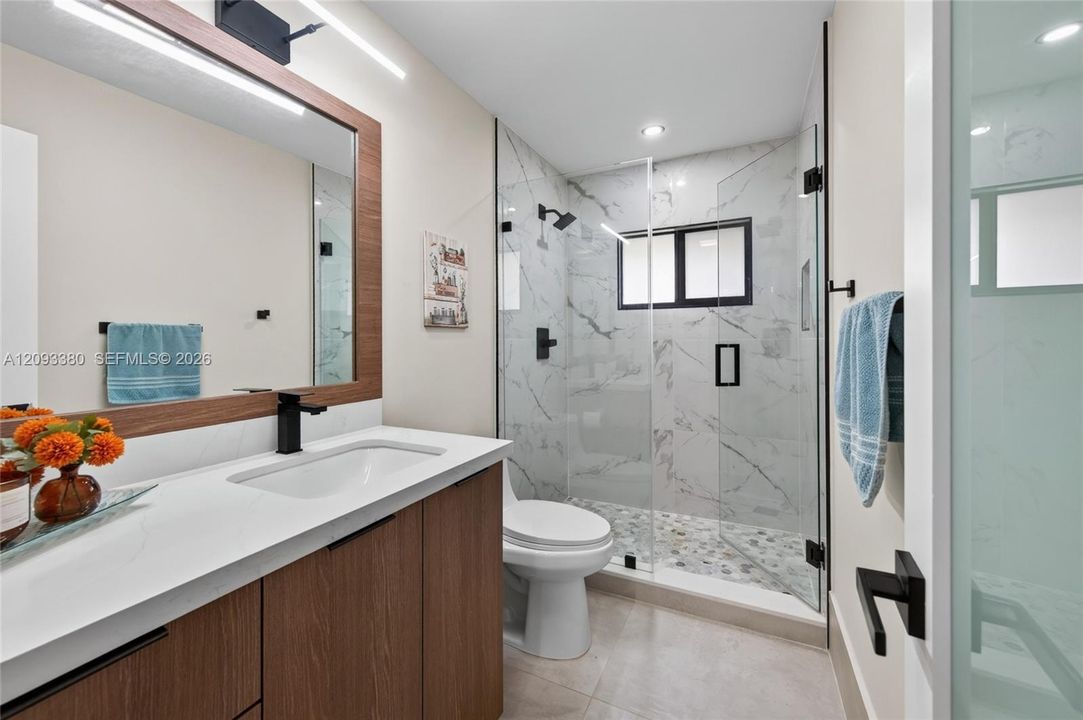 2nd bathroom