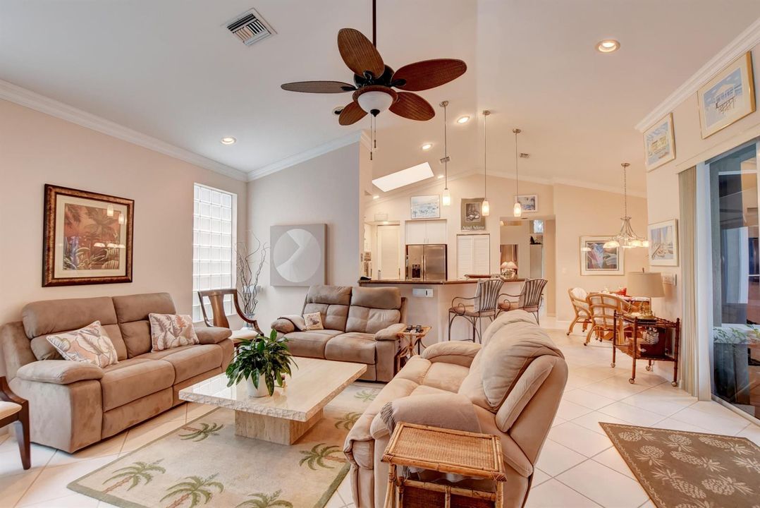 Family room to kitchen