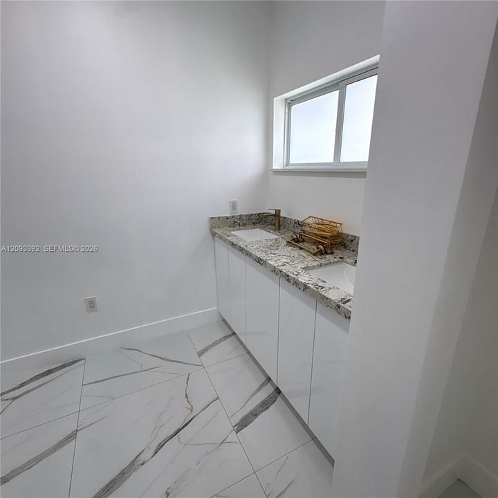 For Rent: $4,500 (4 beds, 2 baths, 0 Square Feet)