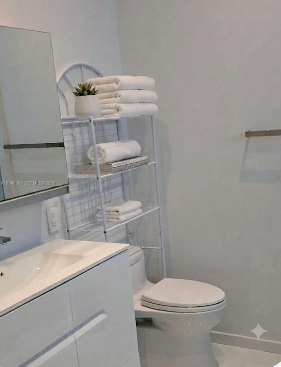 Bathroom 2nd floor
