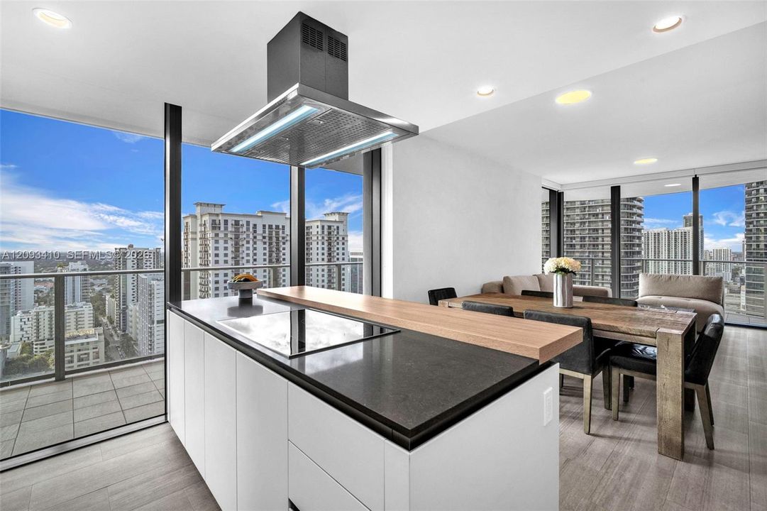 For Rent: $8,500 (2 beds, 2 baths, 1356 Square Feet)