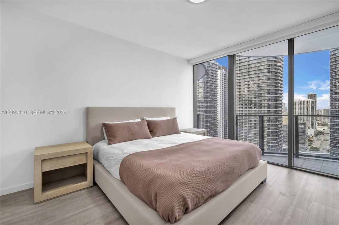 For Rent: $8,500 (2 beds, 2 baths, 1356 Square Feet)