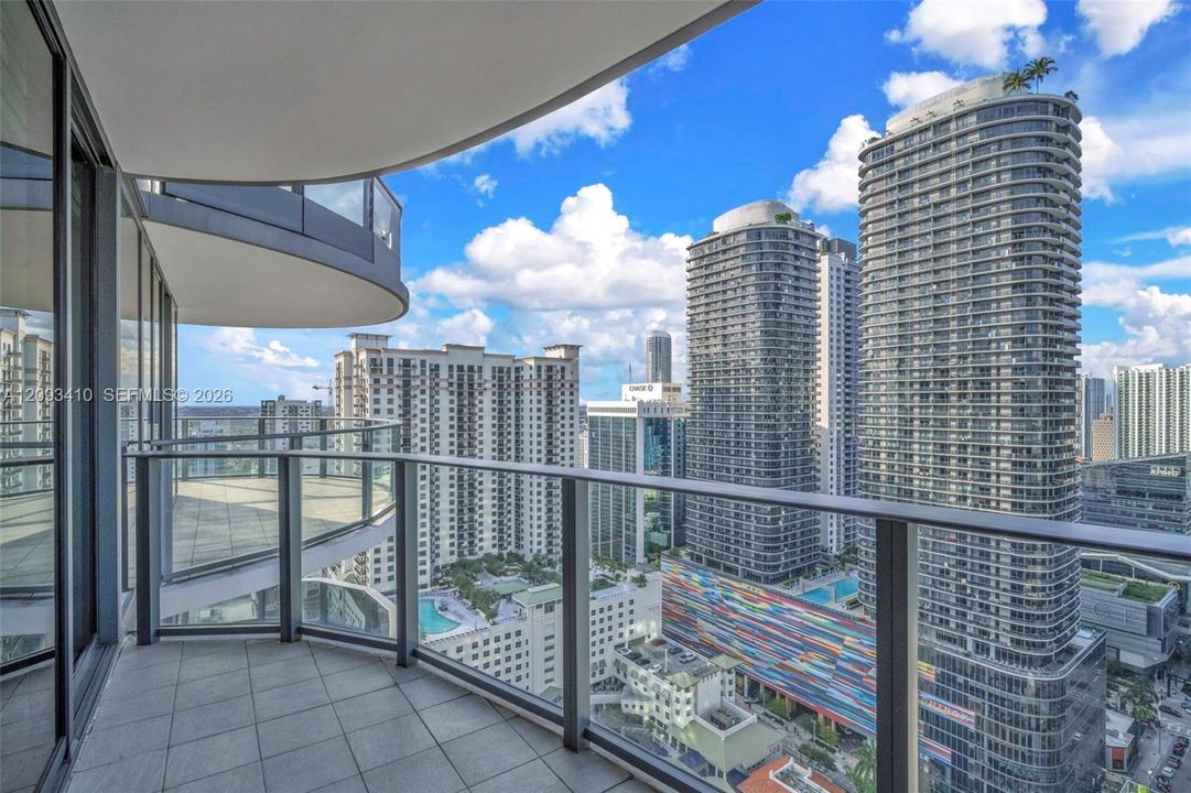 For Rent: $8,500 (2 beds, 2 baths, 1356 Square Feet)