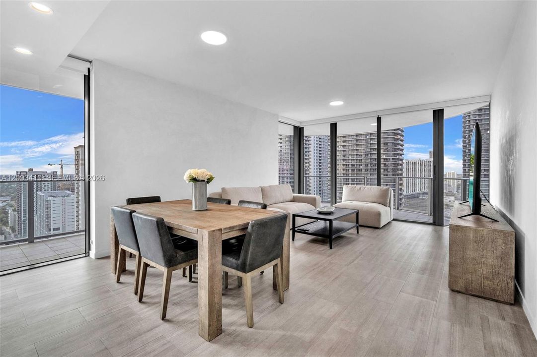 For Rent: $8,500 (2 beds, 2 baths, 1356 Square Feet)