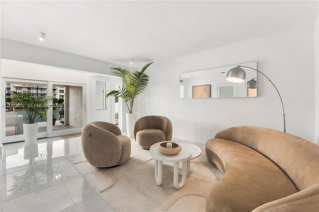 En Venta: $3,125,000 (3 camas, 2 baños, 1361 Pies cuadrados)